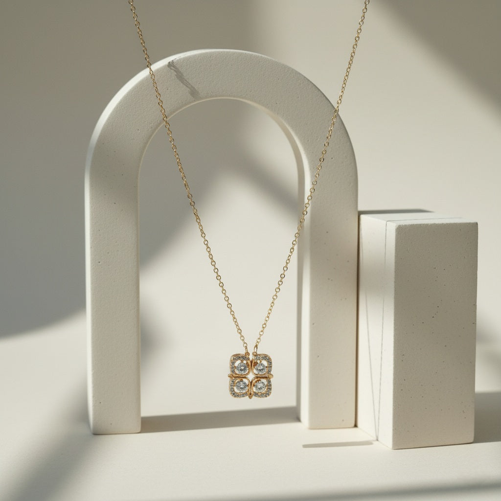 Magnetic Clover Sparkle Necklace