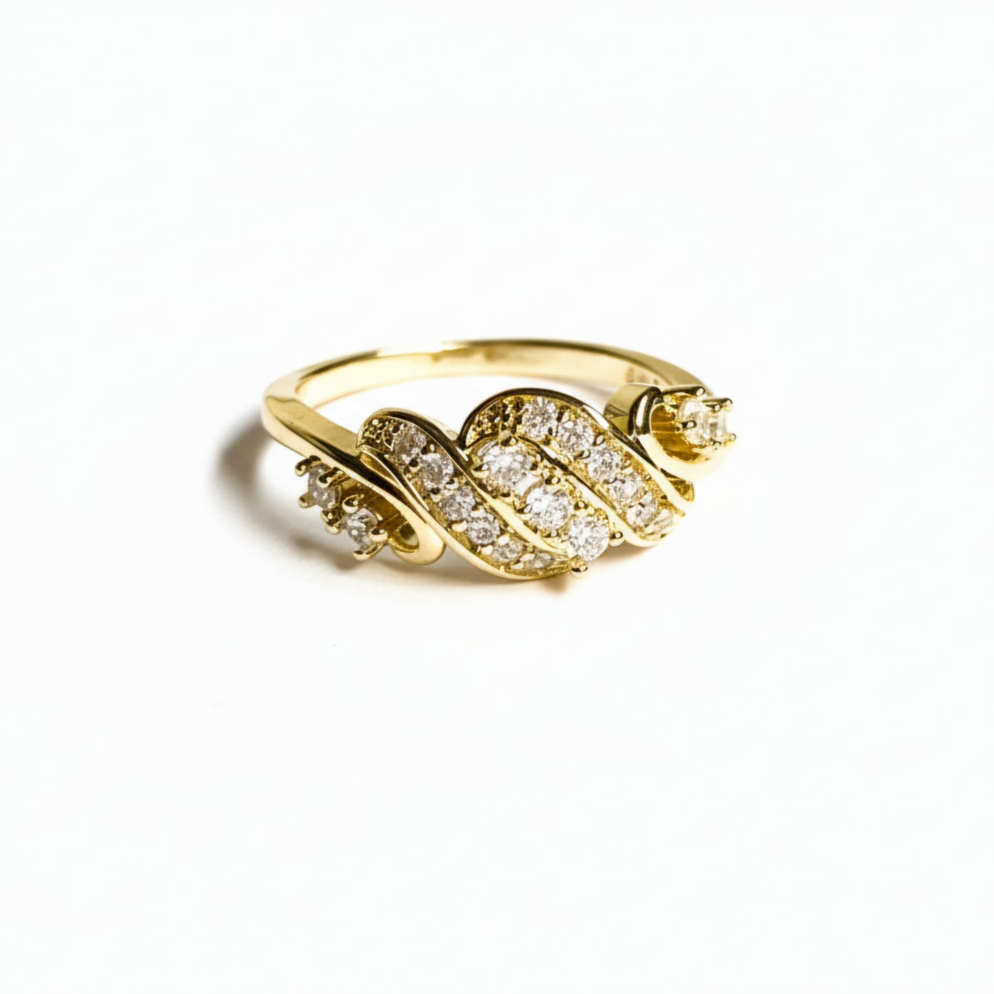 Ribbon Pave Ring