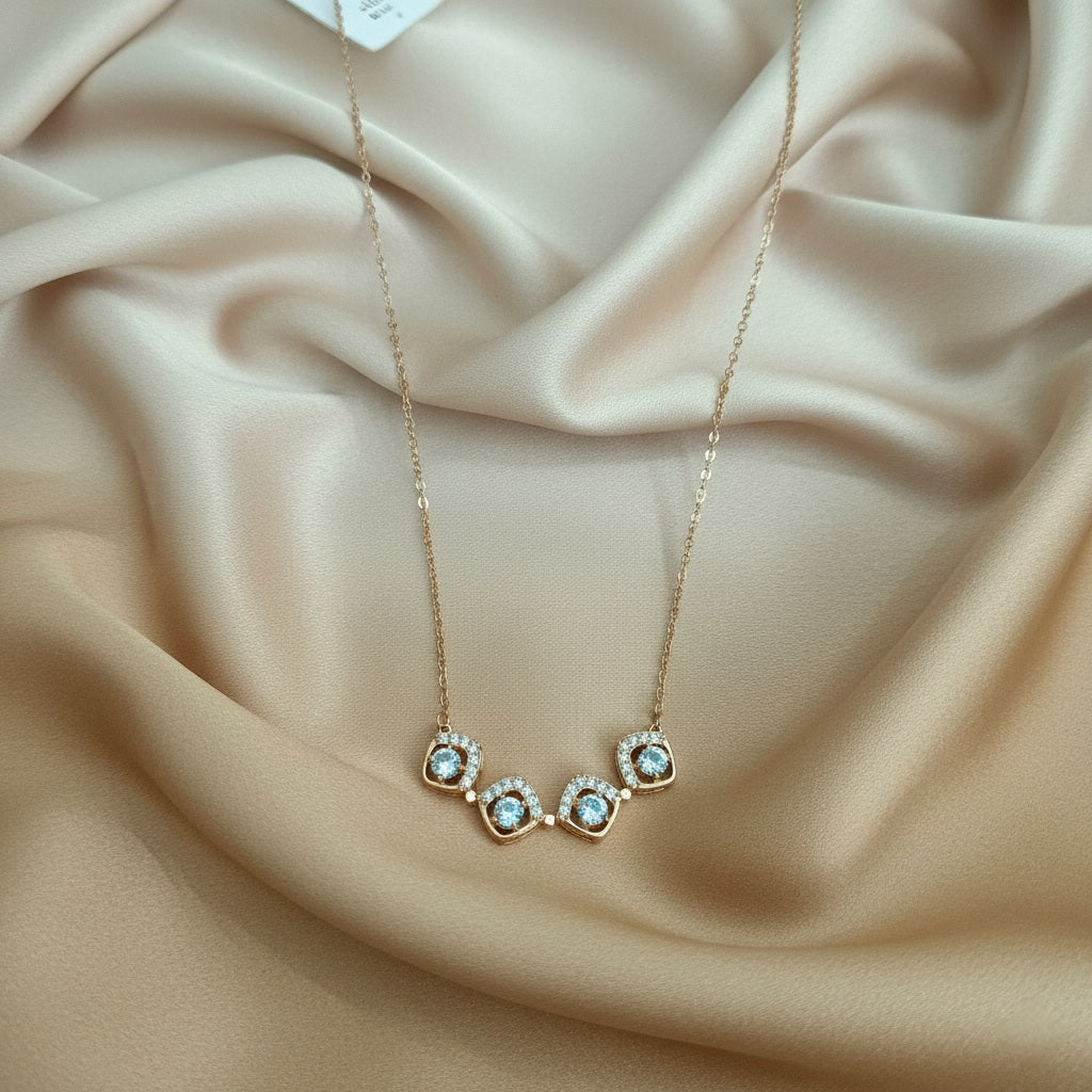 Magnetic Clover Sparkle Necklace