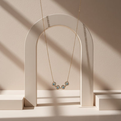 Magnetic Clover Sparkle Necklace